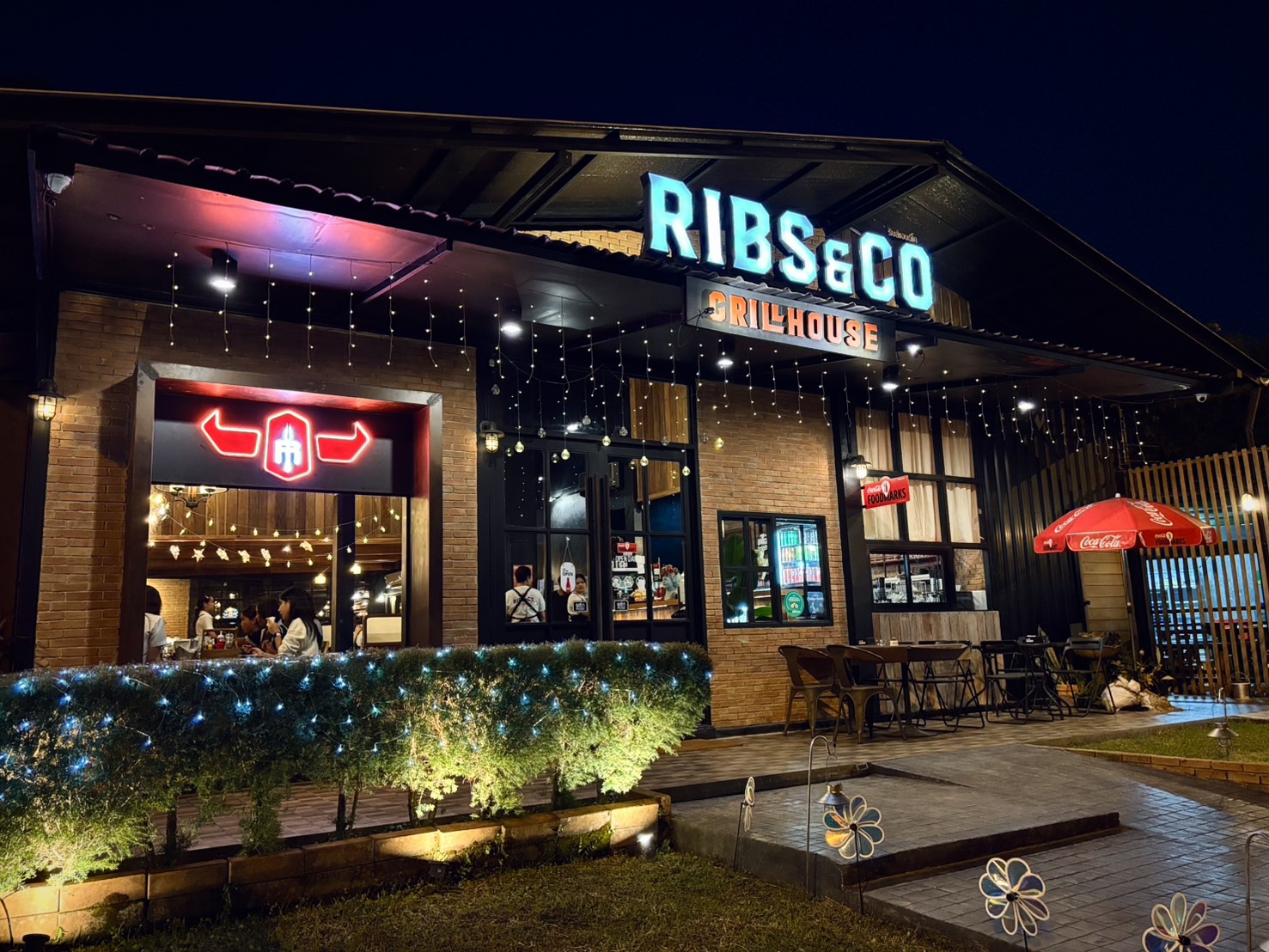 งานรีโนเวทร้านอาหาร Ribs and Co Grill House สาขาบ้านดู่